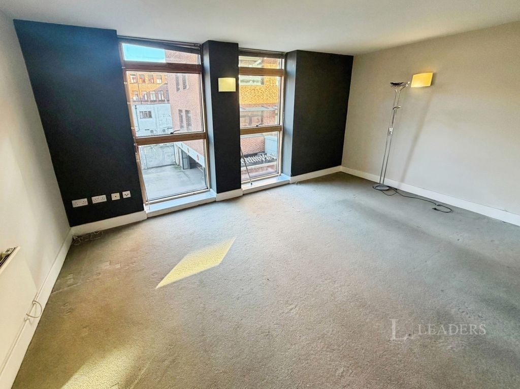 Property photo 1 of 9 Pbox-Img.Jpg