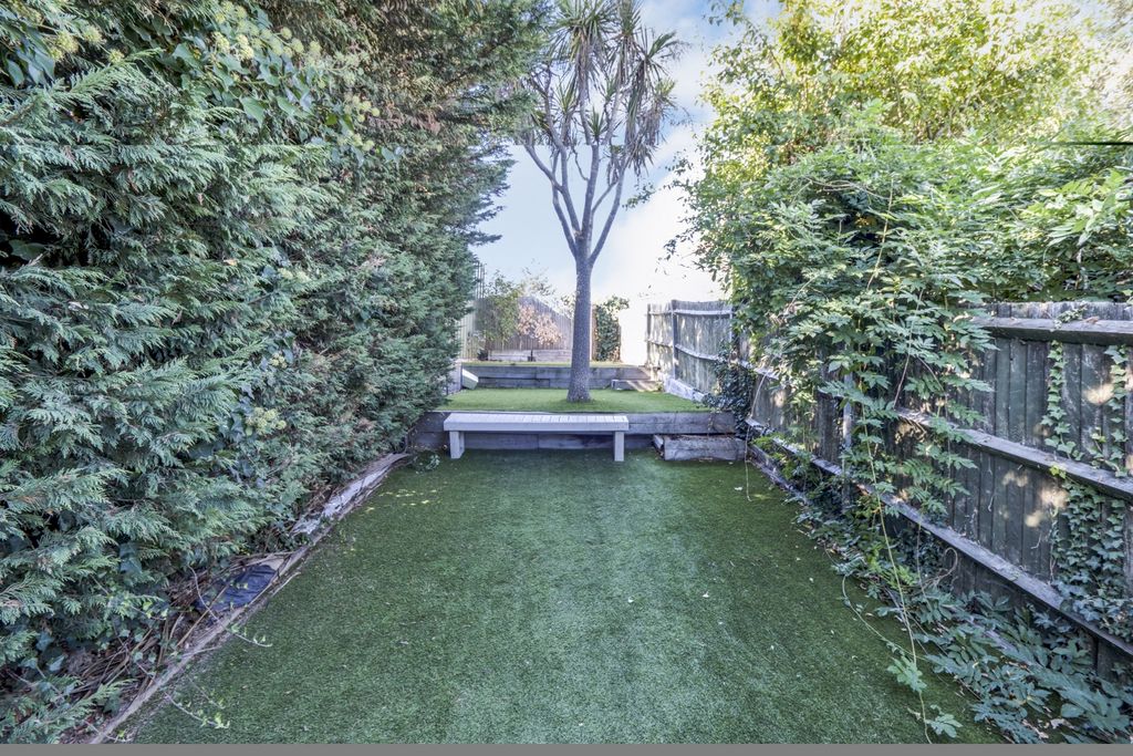 Property photo 2 of 10 Img_2272