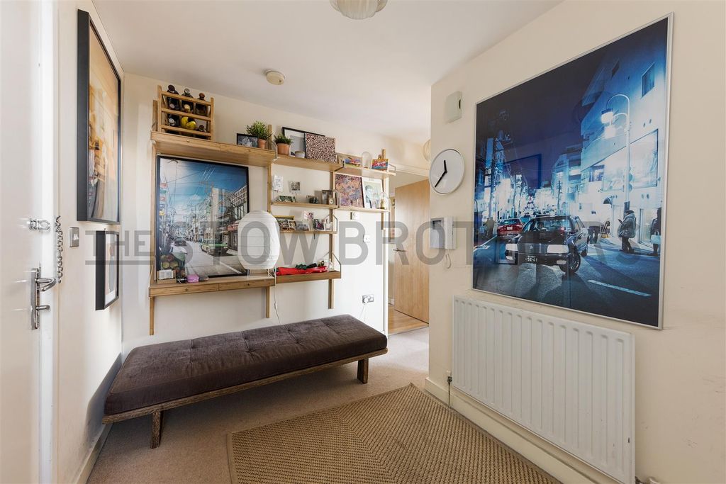 Property photo 2 of 29