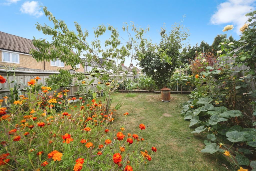 Property photo 2 of 17