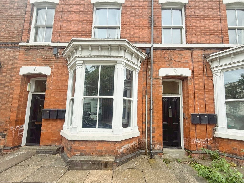 Property photo 2 of 7 Picture No. 14