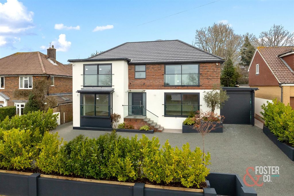 Property photo 1 of 35 Meadow Close 7 Extra Front Shots-003(1).Jpg