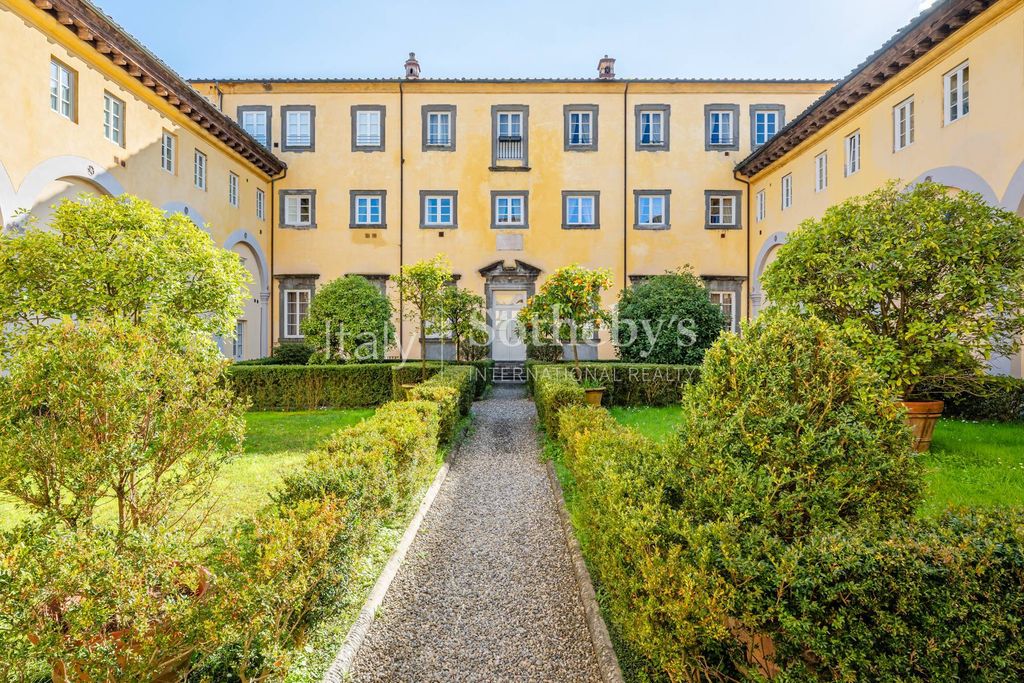 Property photo 2 of 24