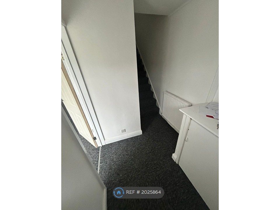 Property photo 3 of 19 Door Way
