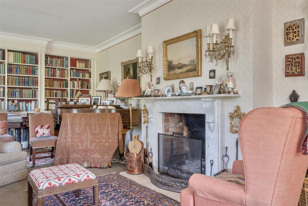 Property photo 3 of 30 Drawing Room