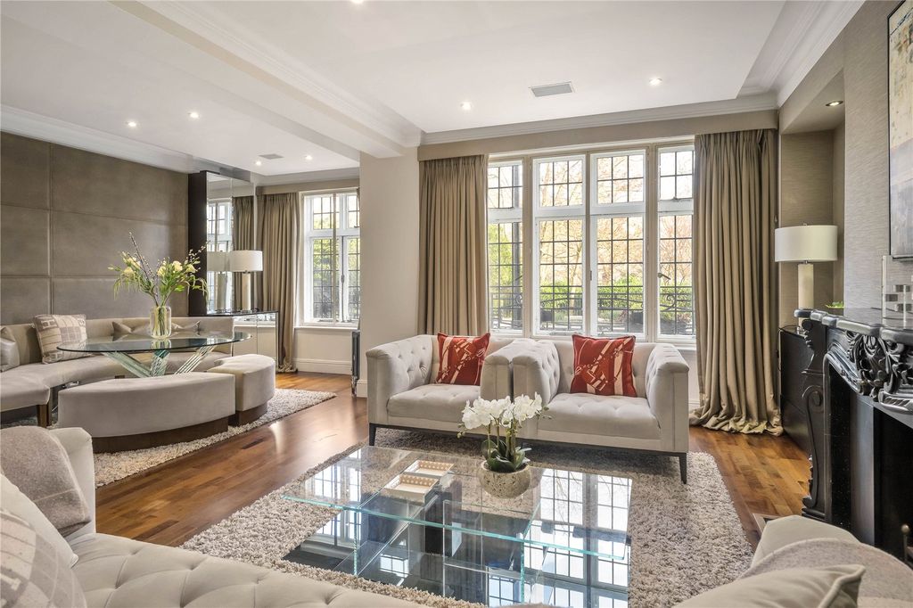 Property photo 3 of 12 Reception Room