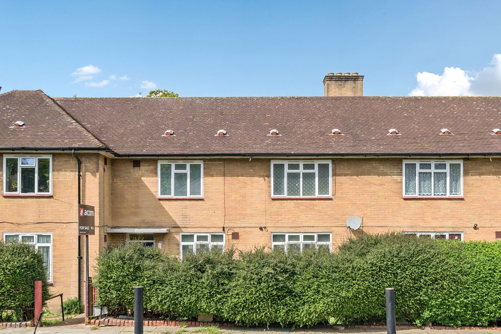 Property photo 3 of 16 External