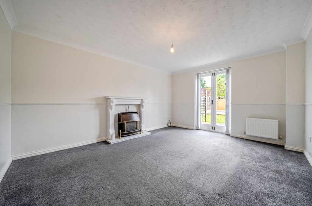 Property photo 2 of 23 1464630-11-6A0F17Cbd0E59