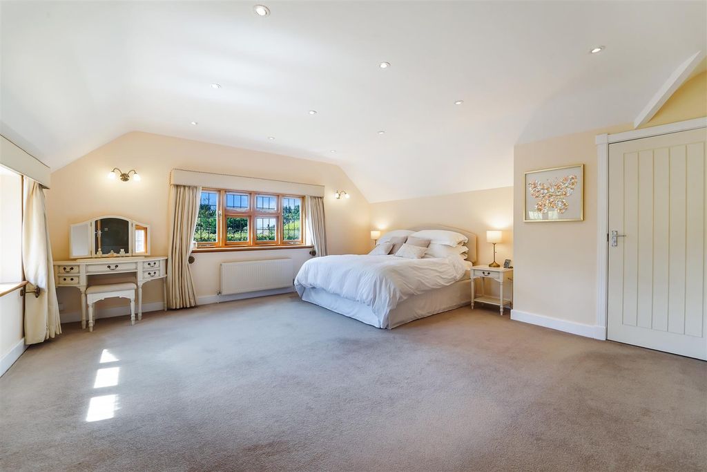Additional image 20 of 5 bed detached house for saleRickman Hill Road, Chipstead, Coulsdon CR5