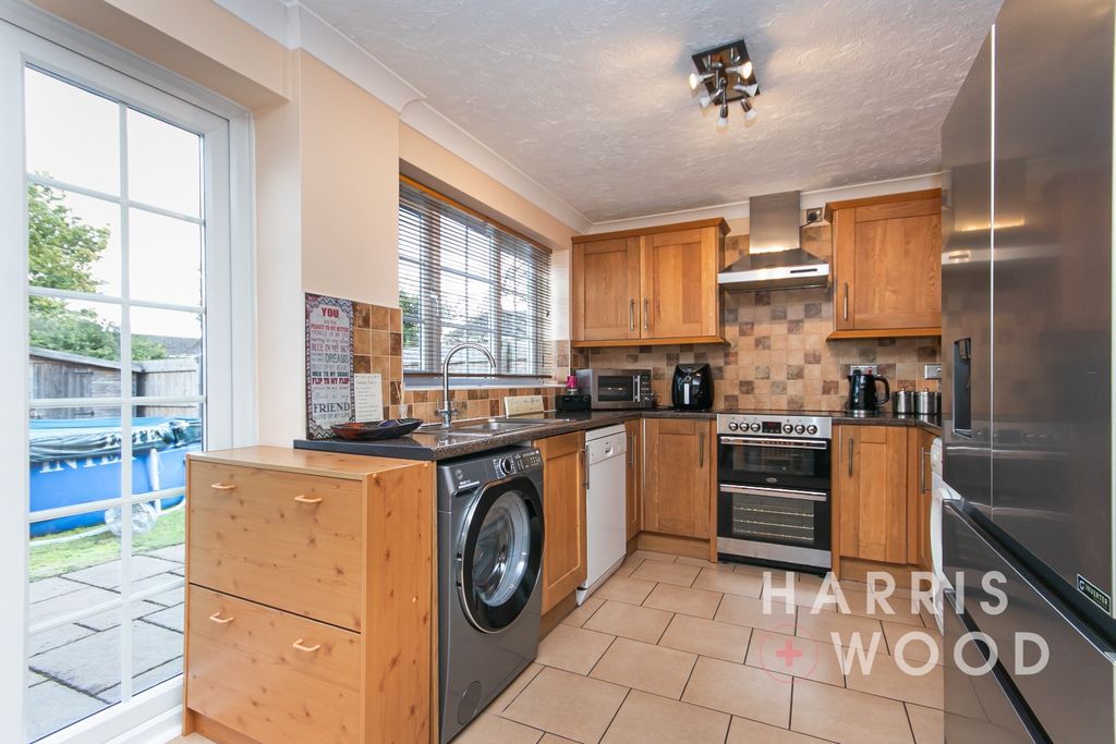 Property photo 2 of 20 4556141