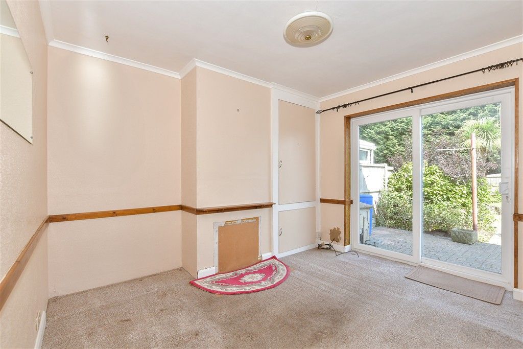 Property photo 3 of 13 Dining Area