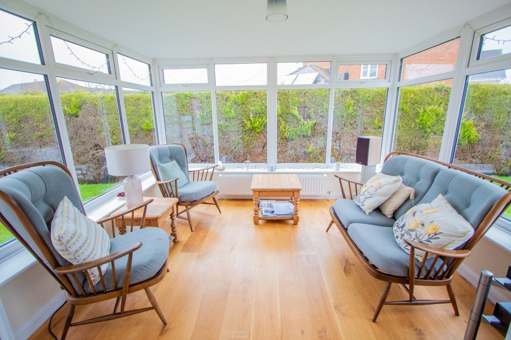 Property photo 3 of 26 Conservatory