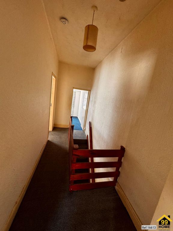 Property photo 2 of 11 Photo 1