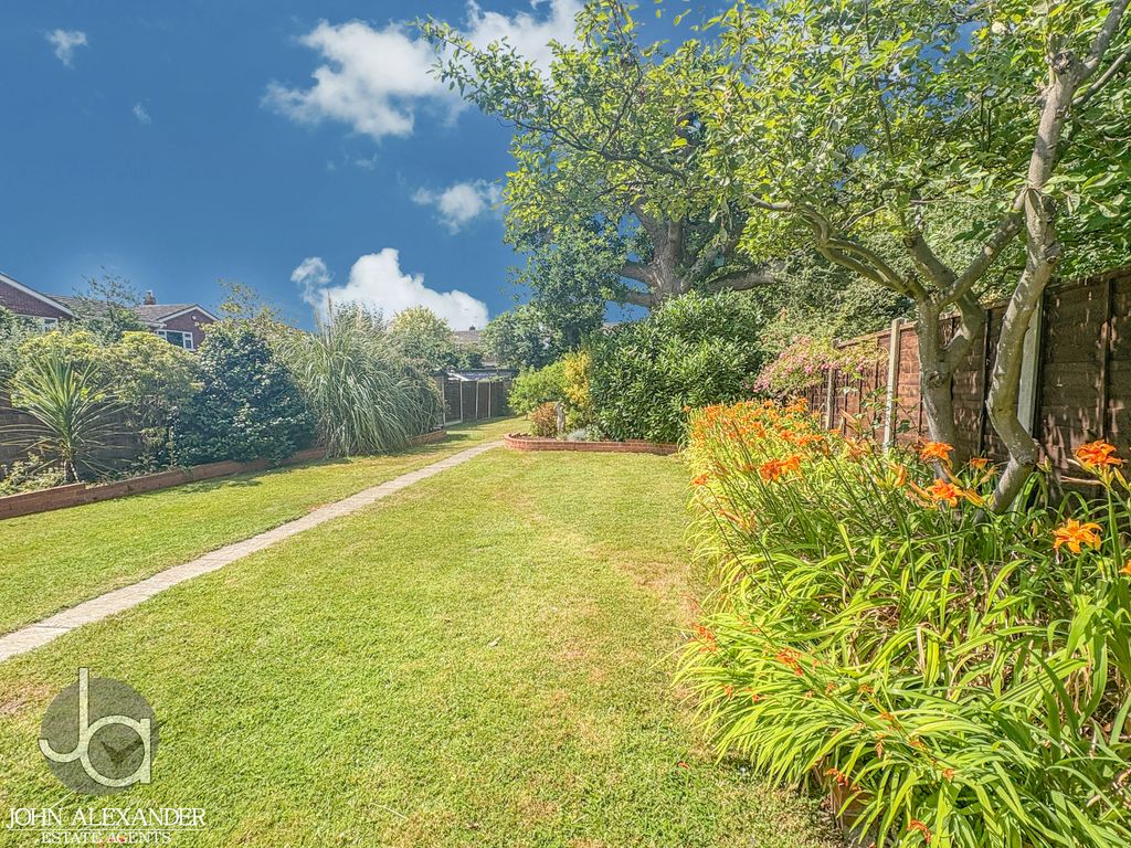 Property photo 2 of 32 20250708_114316322_0.5