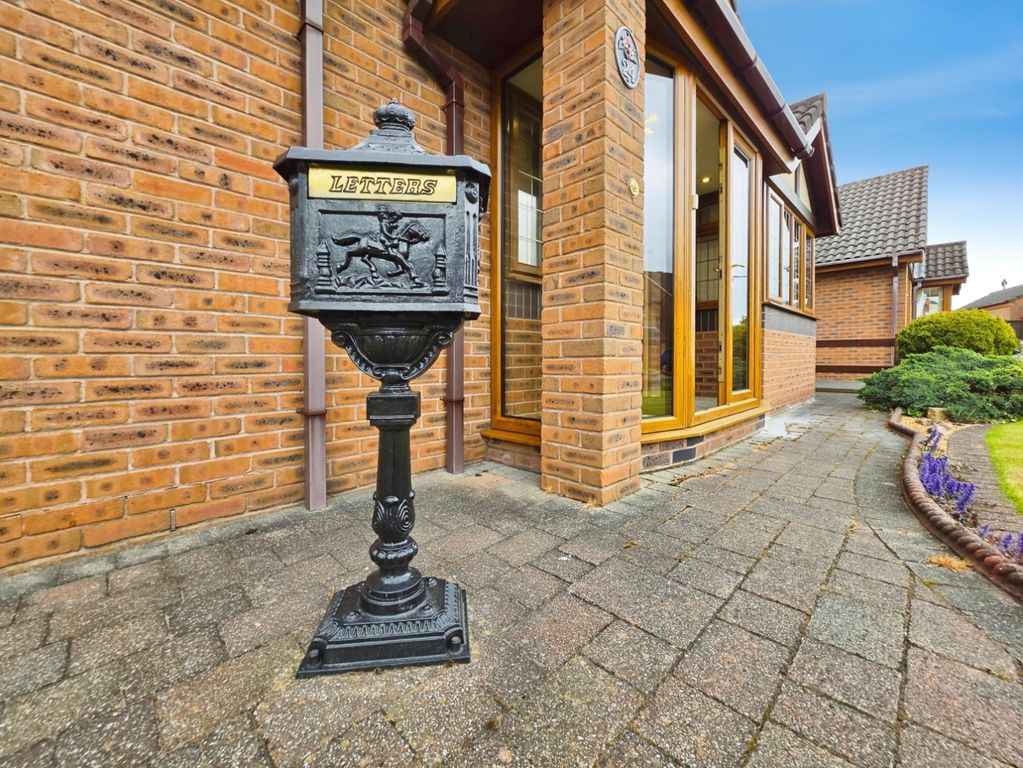 Property photo 3 of 33 Pbox-Img.Jpg