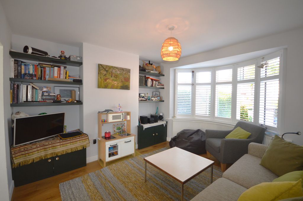 Property photo 3 of 19