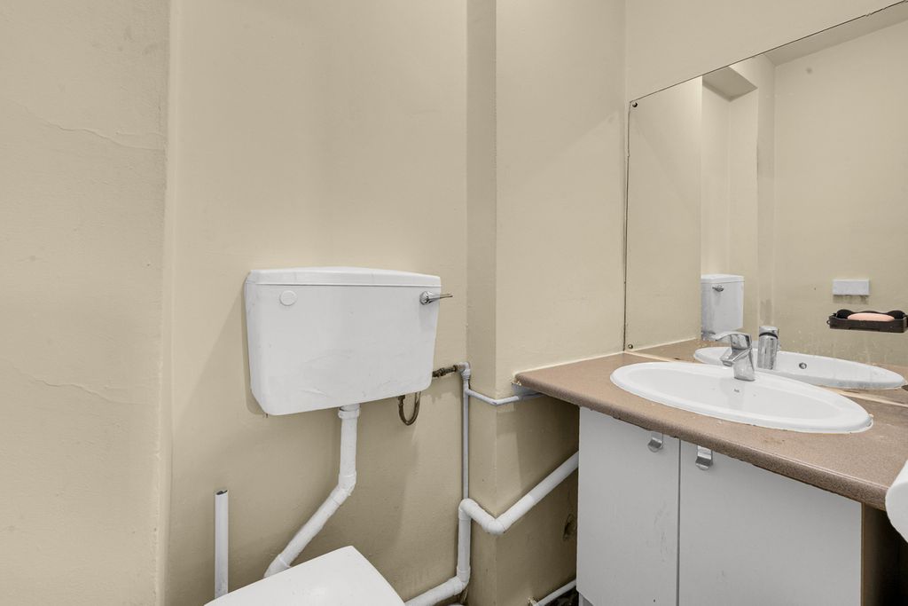 Property photo 3 of 13 Gallery