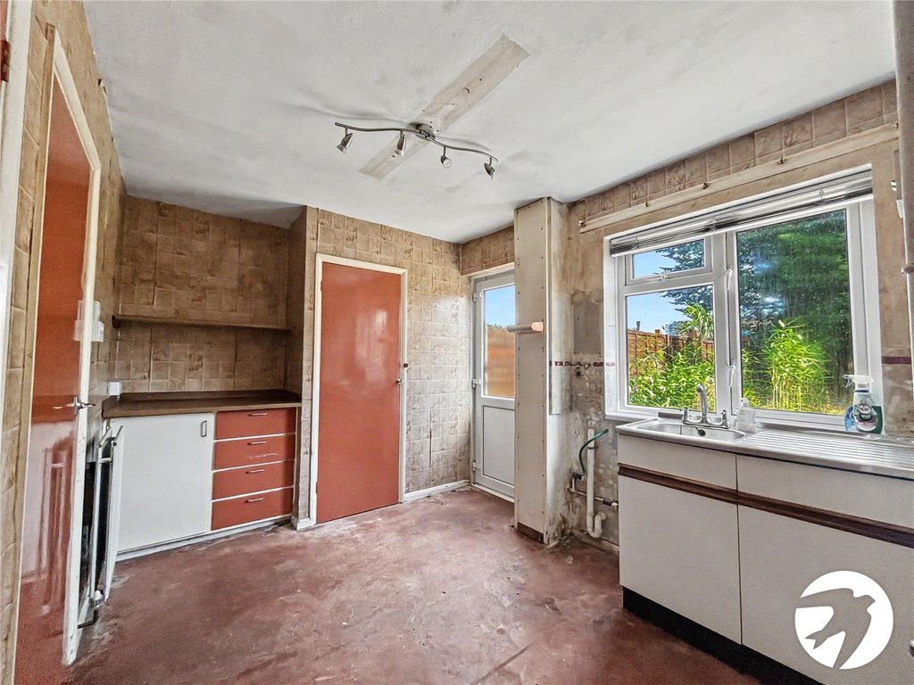 Property photo 3 of 15 Picture No. 14