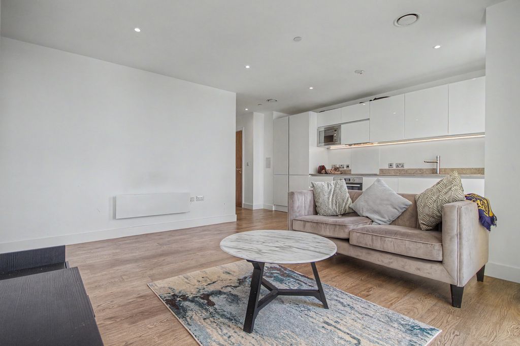 Property photo 1 of 6 Img_3311