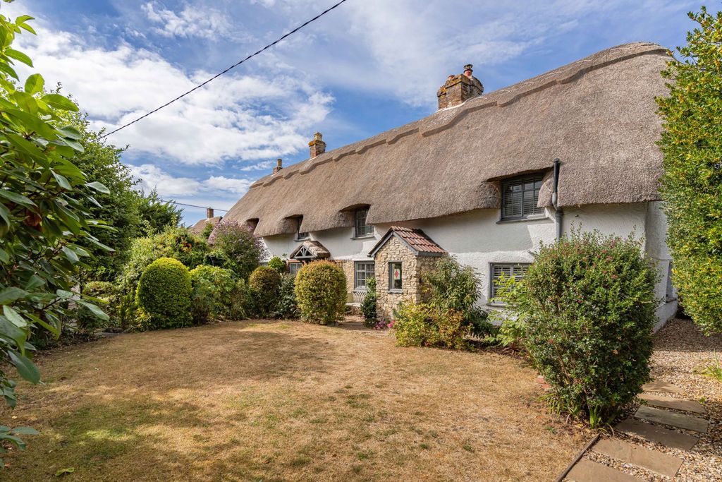 Property photo 1 of 18