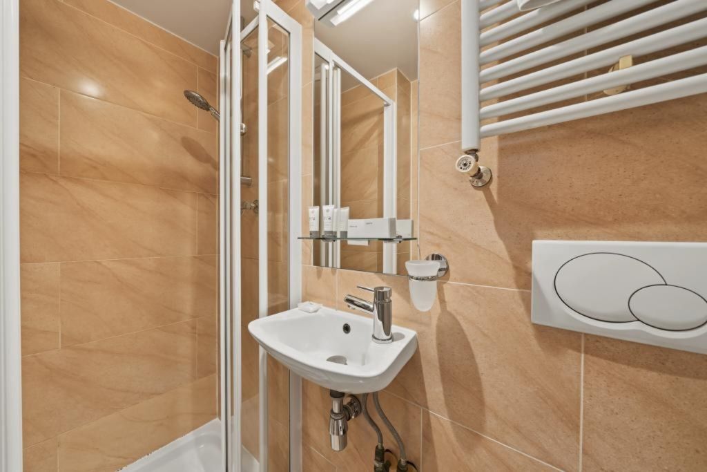 Property photo 3 of 5 Bathroom