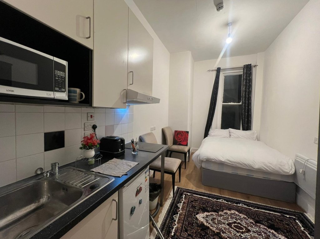 Property photo 1 of 4