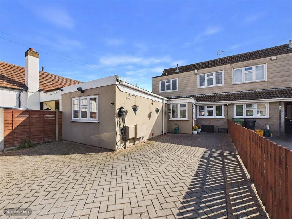 Property photo 1 of 22 Cam02342G0-Pr0224-Still026-001.Jpg
