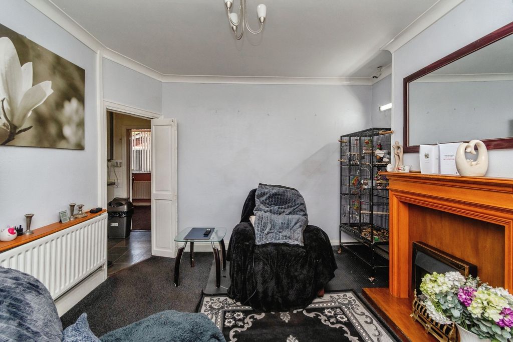 Property photo 3 of 15 Pbox-Img.Jpg