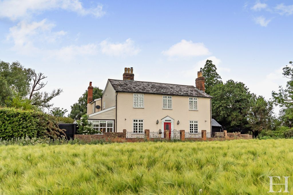 Property photo 1 of 52 8648440-Exteriorwm20-800