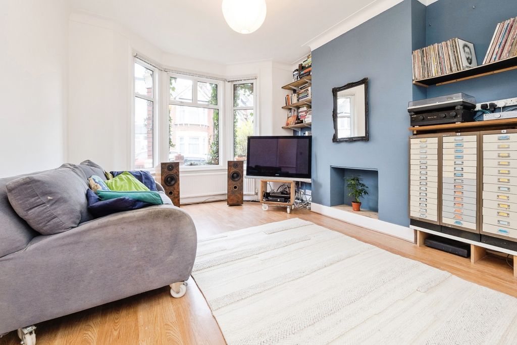 Property photo 2 of 19 Pbox-Img.Jpg