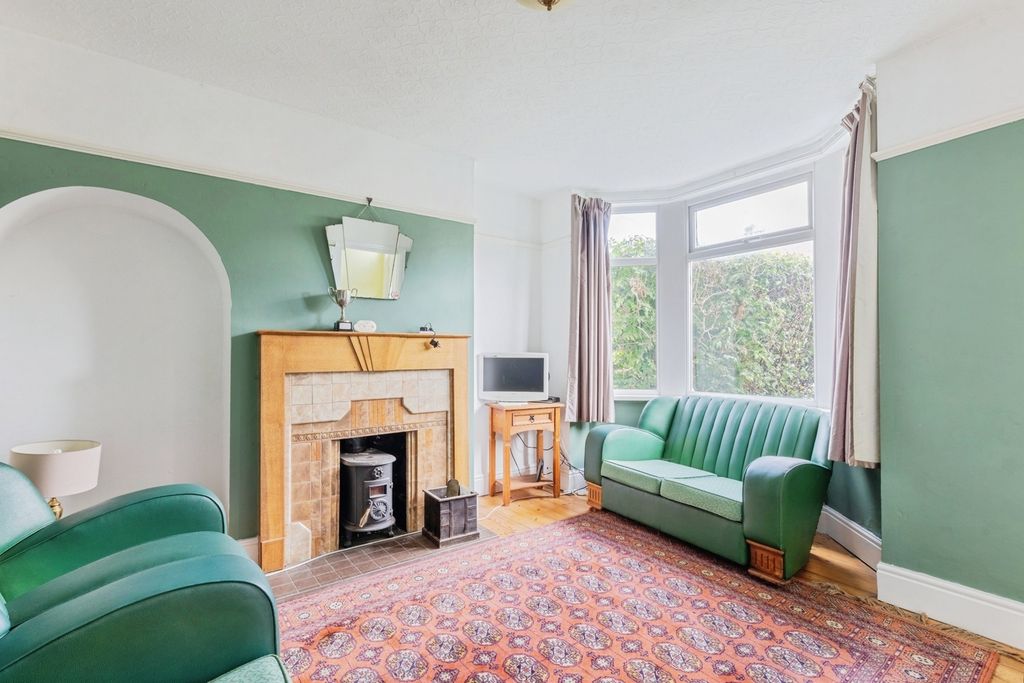 Property photo 3 of 11 Pbox-Img.Jpg