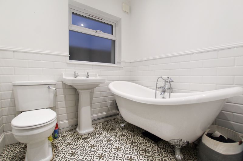 Property photo 3 of 13 Photo 9
