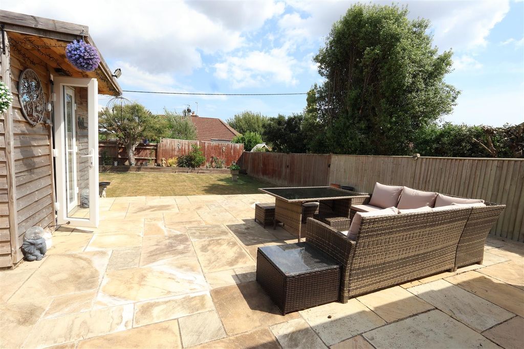 Property photo 2 of 22 Rear Garden