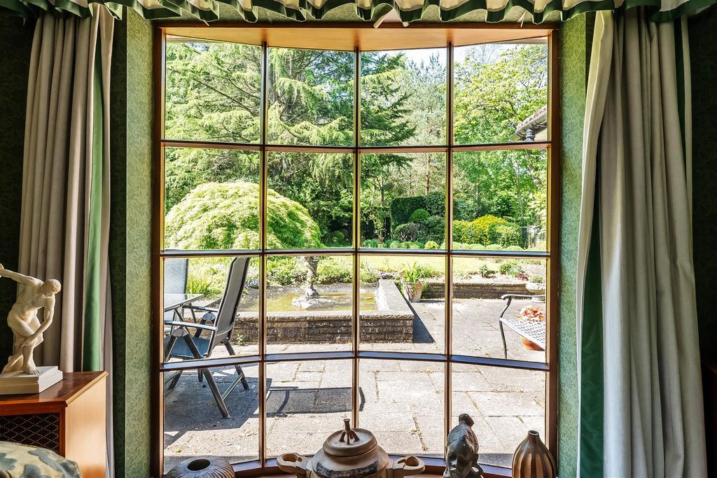 Additional image 10 of 3 bed detached house for saleWoodhurst Park, Oxted RH8