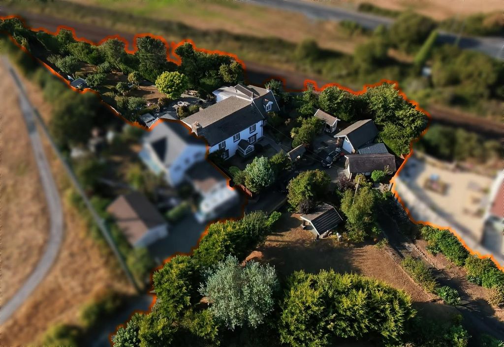 Property photo 2 of 45 Ariel View.Jpeg