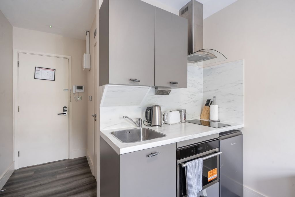 Property photo 3 of 6 1521735 (2)
