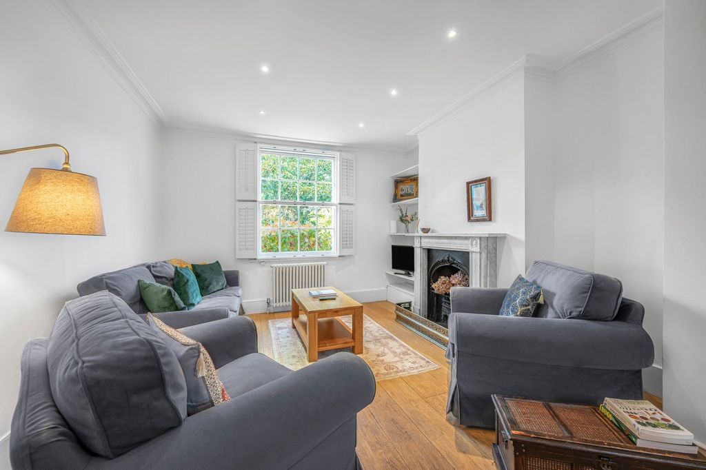 Property photo 2 of 15