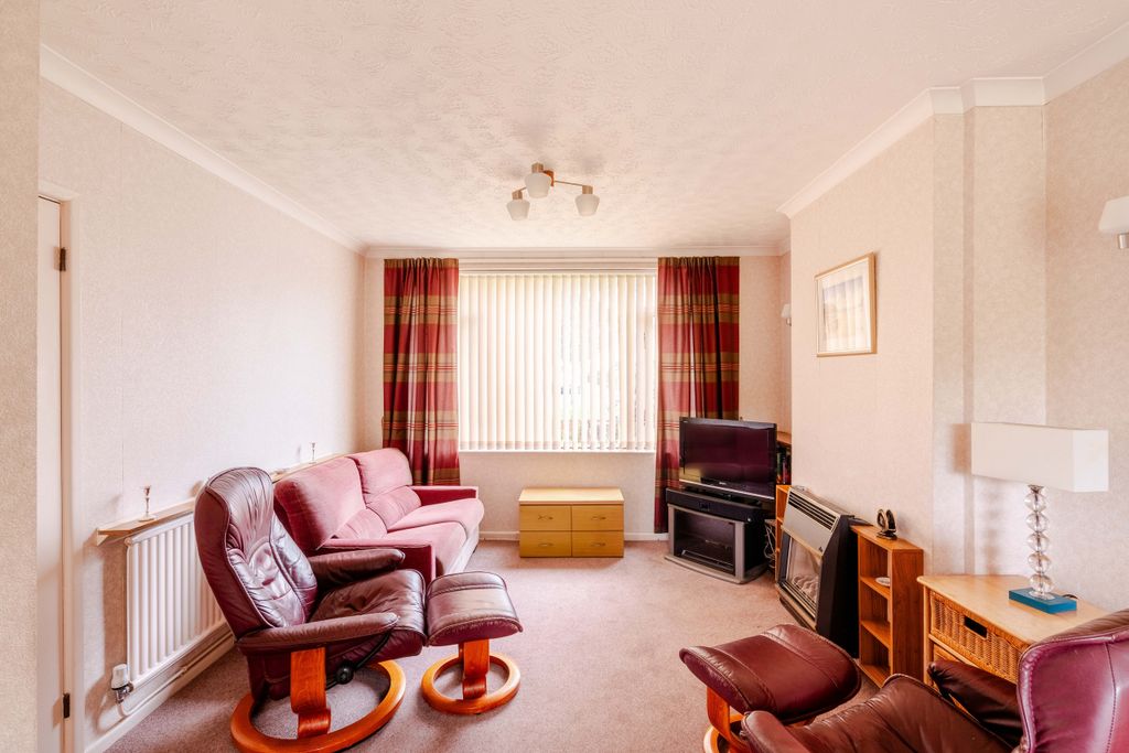 Property photo 3 of 15 3