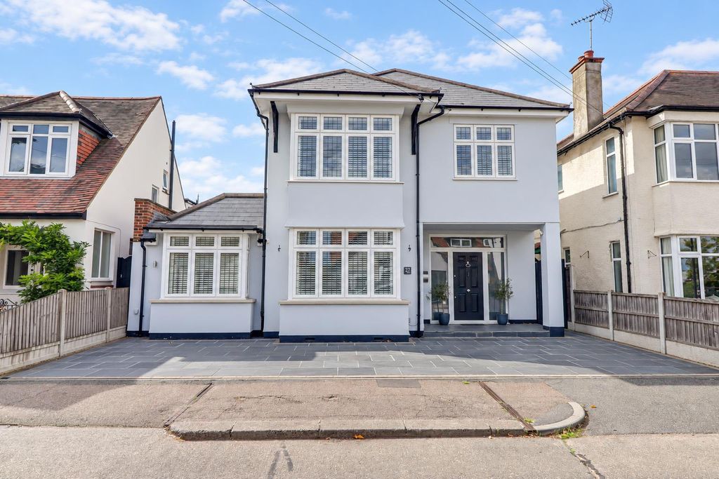 Property photo 1 of 38