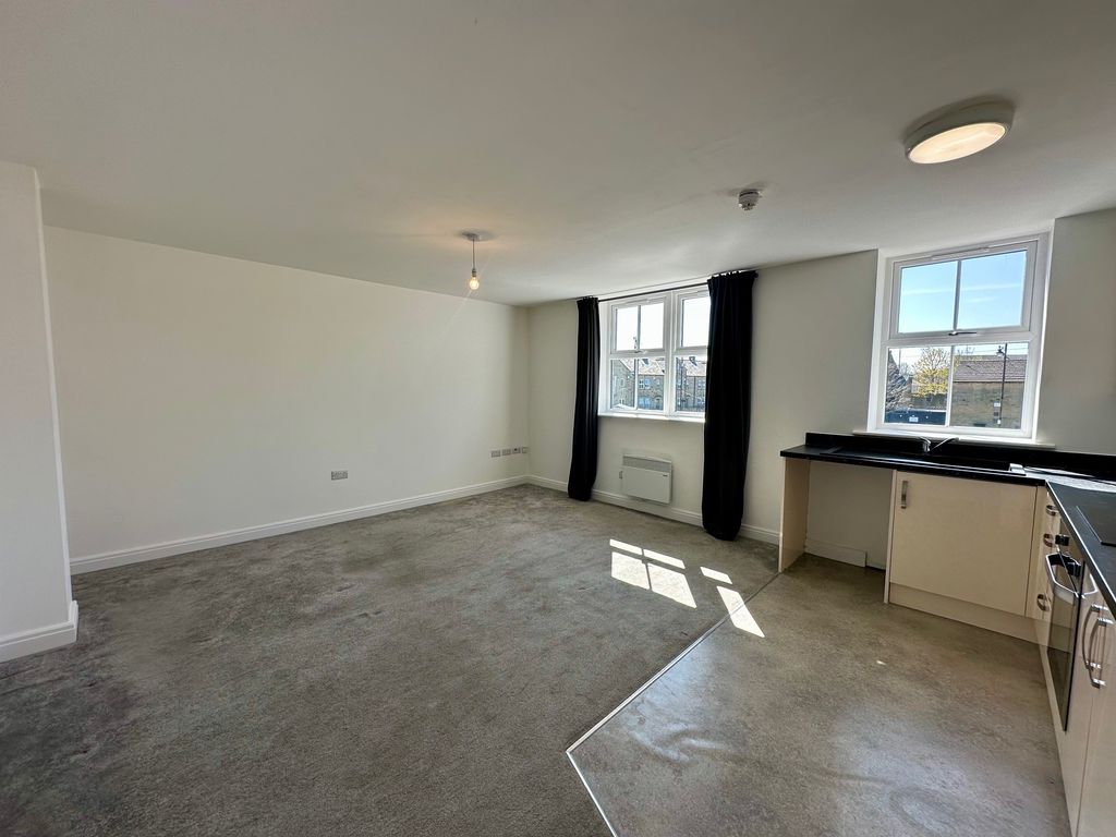 Property photo 2 of 5