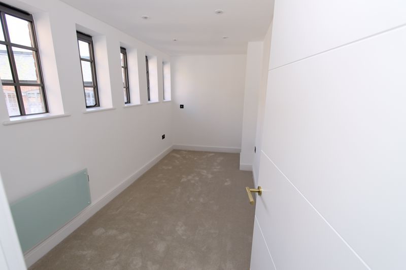 Property photo 3 of 13 Photo 17