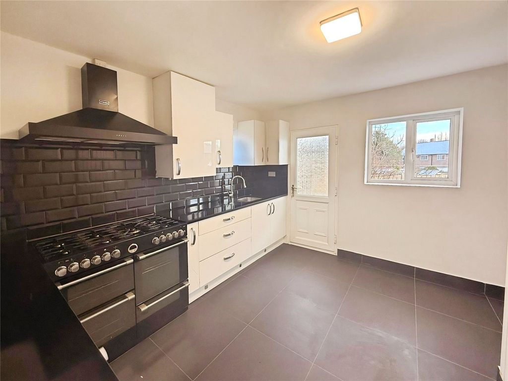 Property photo 3 of 13 Kitchen