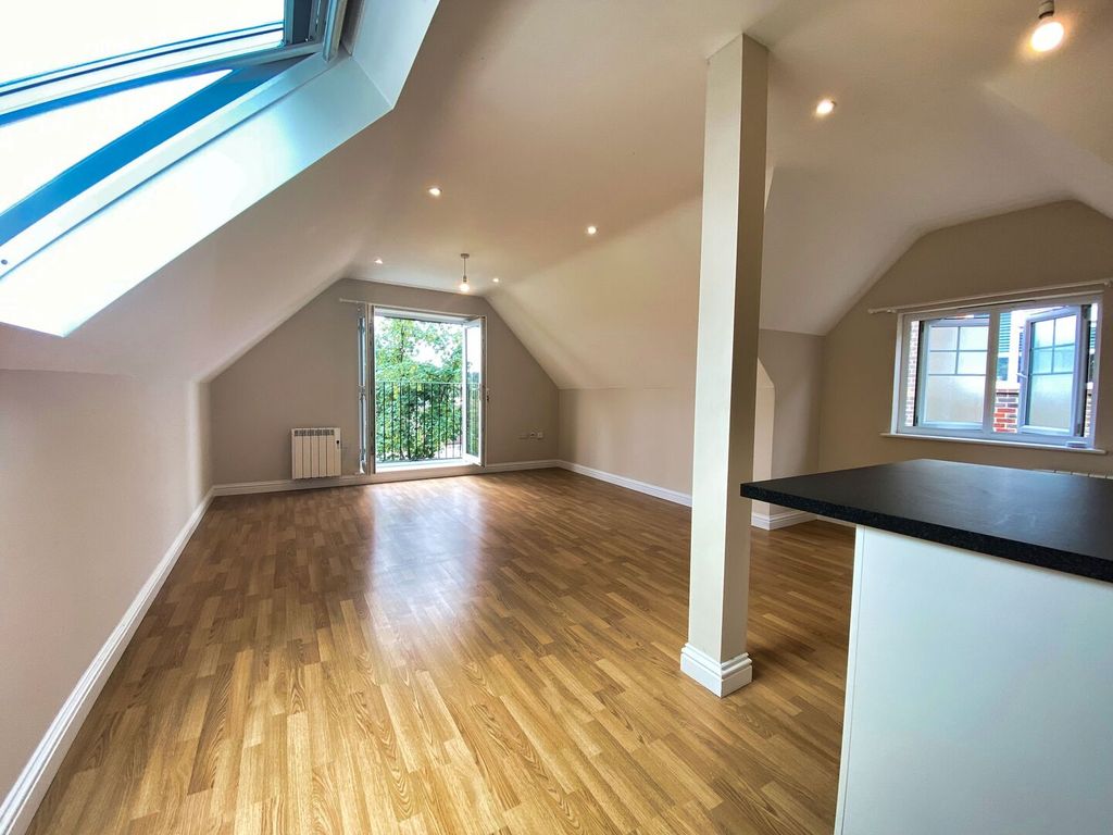 Property photo 2 of 8 Img_235_4_Original.Jpg