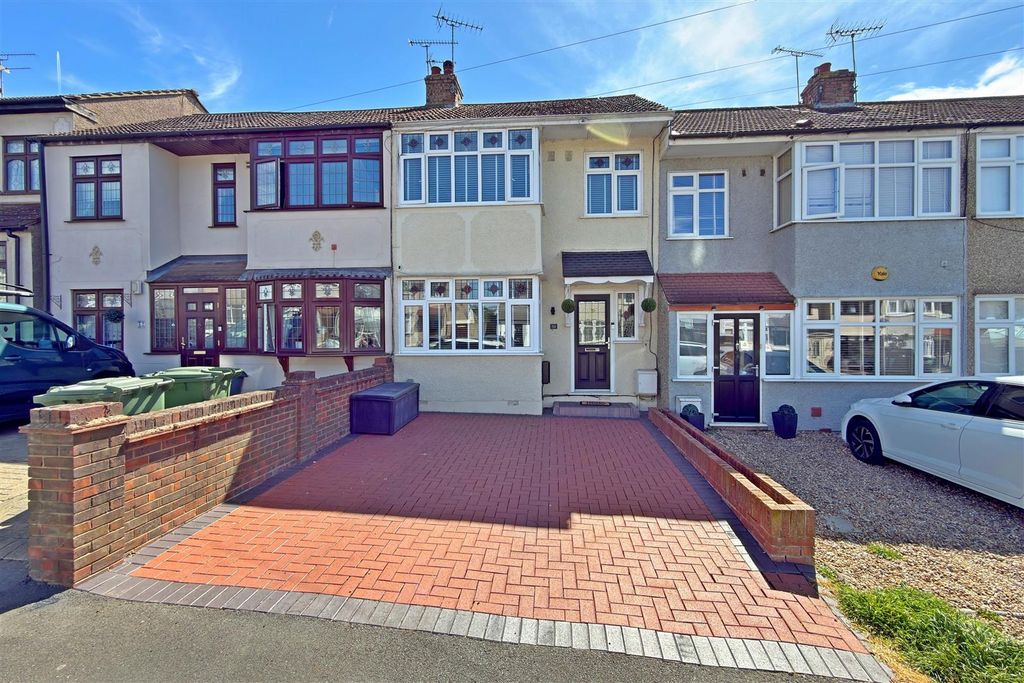 Property photo 2 of 14 External