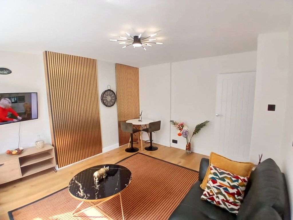 Property photo 3 of 10 Picture No. 07