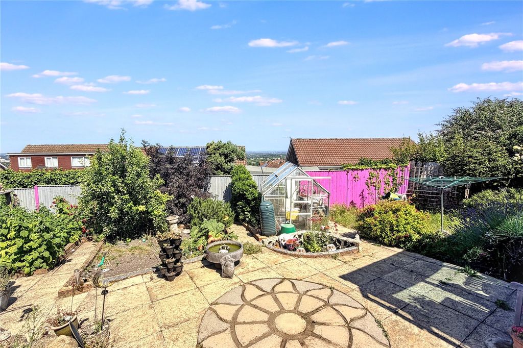 Property photo 2 of 19 Picture No. 72