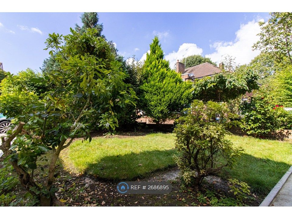 Property photo 2 of 12 Private Front Garden