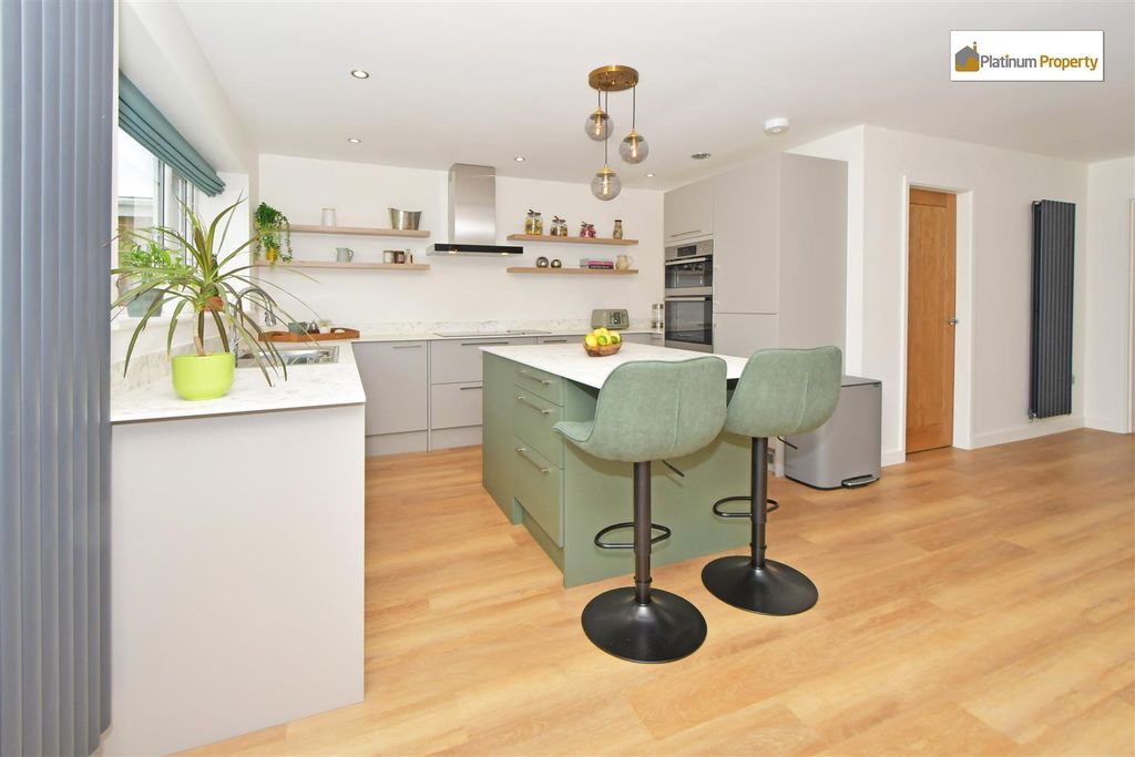 Property photo 3 of 28 Rah_5848.Jpg