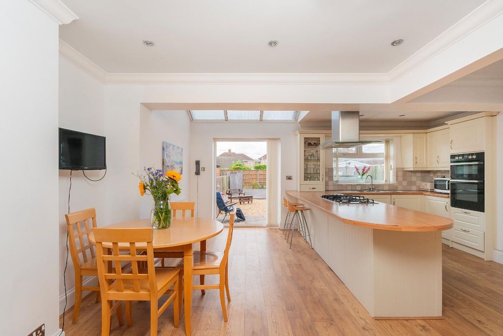 Property photo 1 of 33 1K8H3Lbd - Kitchen Diner F.Jpg