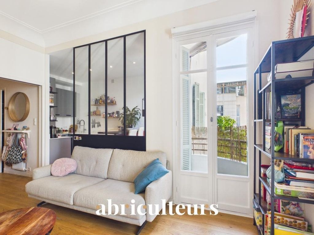 Property photo 1 of 20 Stunning 58 m² 2-Room Fully Renovated With Terraces – Absolute Calm For Sale In Nice City Center (06000)